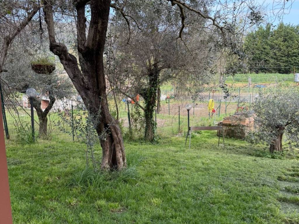 Appartamento a Ameglia in Via Alessandro Manzoni - Foto 4