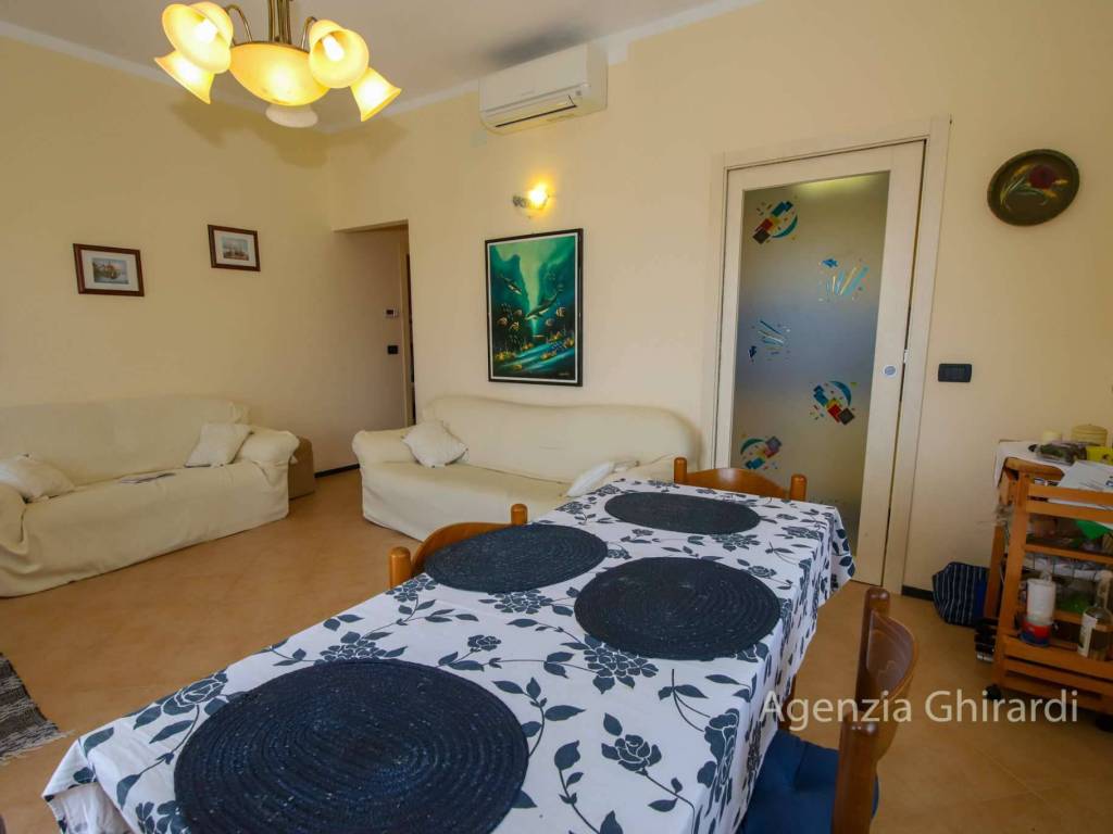 Appartamento a Albissola marina in via Jacopo della Quercia 15 - Foto 2