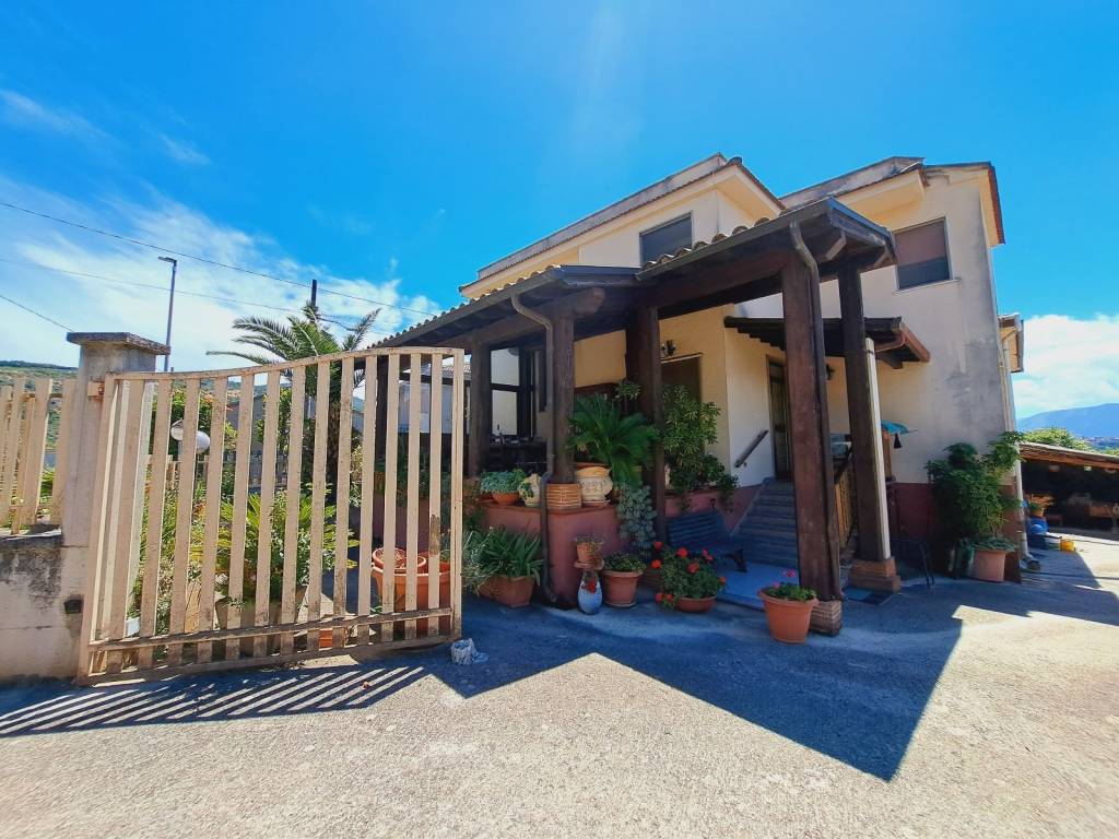 Villa a Anagni in Strada Provinciale San Filippo - Foto 2