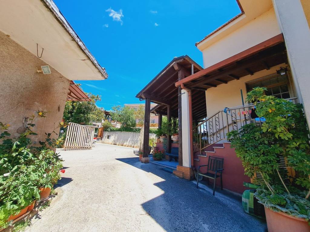 Villa a Anagni in Strada Provinciale San Filippo - Foto 4