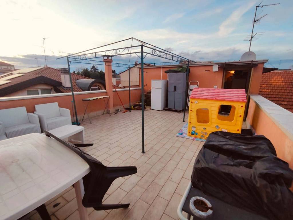 Casa indipendente a Uboldo in Via Portiola - Foto 5
