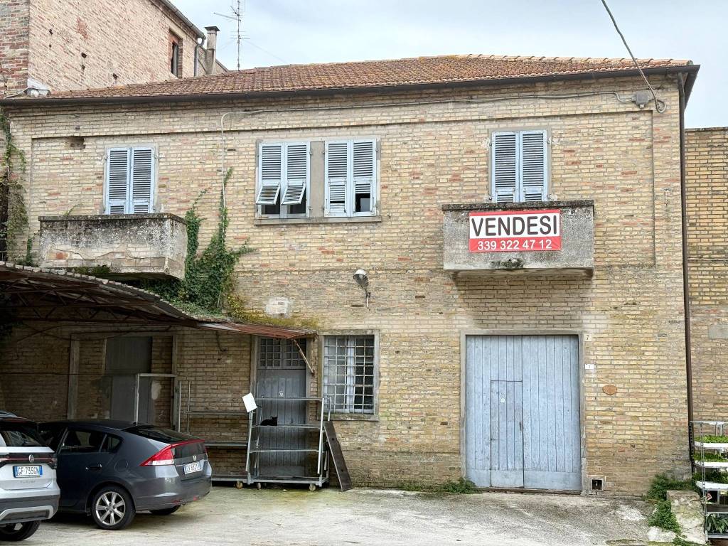 Palazzo / stabile a Recanati in Via Spazzacamino, 3 - Foto 2