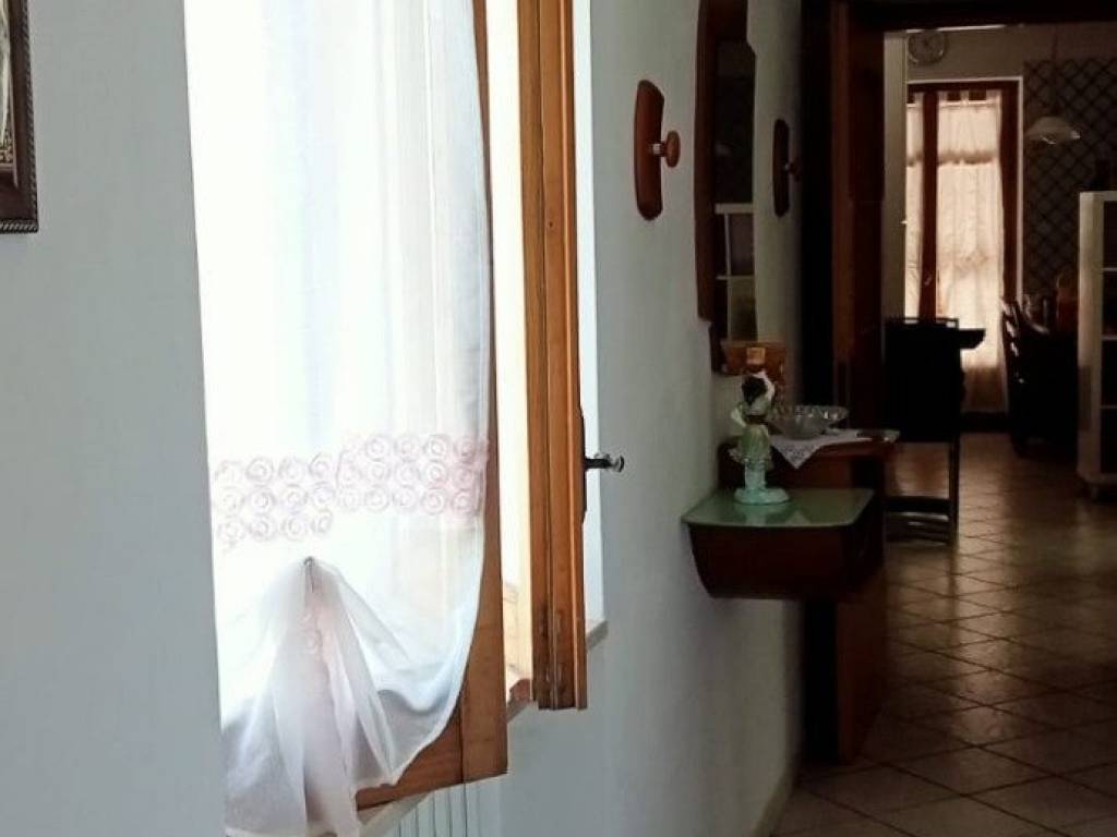 Casa indipendente a Calvanico in Via Maggiore Galliani - Foto 2