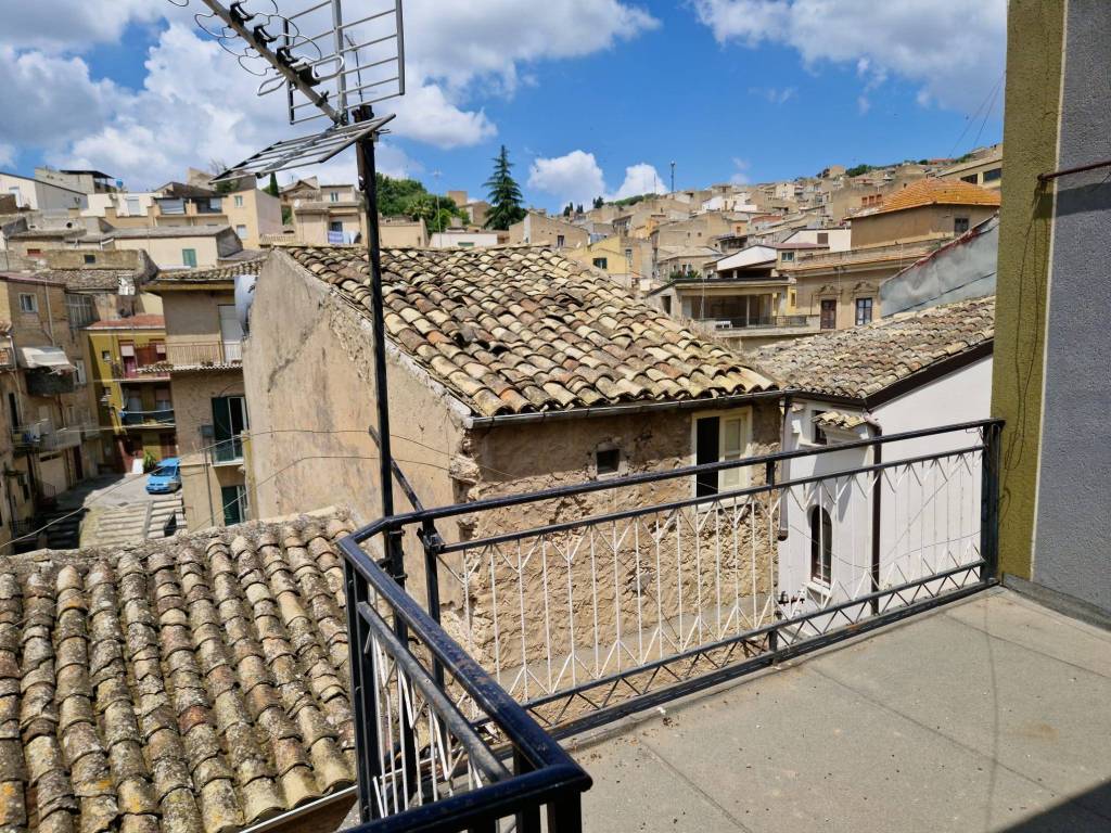 Appartamento a Canicattì in Via Montanti - Foto 5