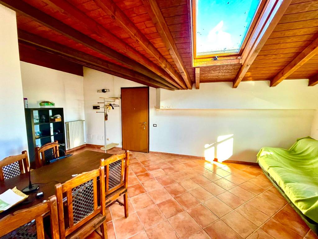 Appartamento a Valera fratta in Via Salvatore Quasimodo, 4 - Foto 2