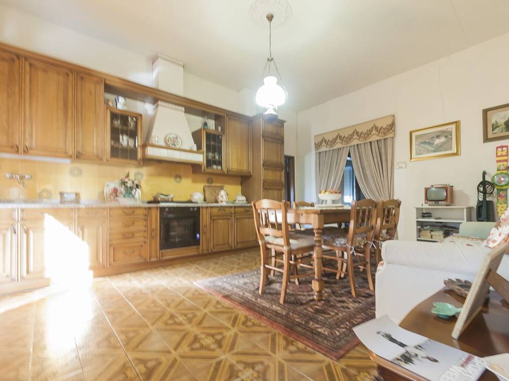Rustico / casale a Campiglia marittima in Via Suveretana - Foto 5
