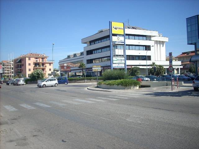 Immobile a San benedetto del tronto in Via Enrico Mattei, 1 - Foto 2