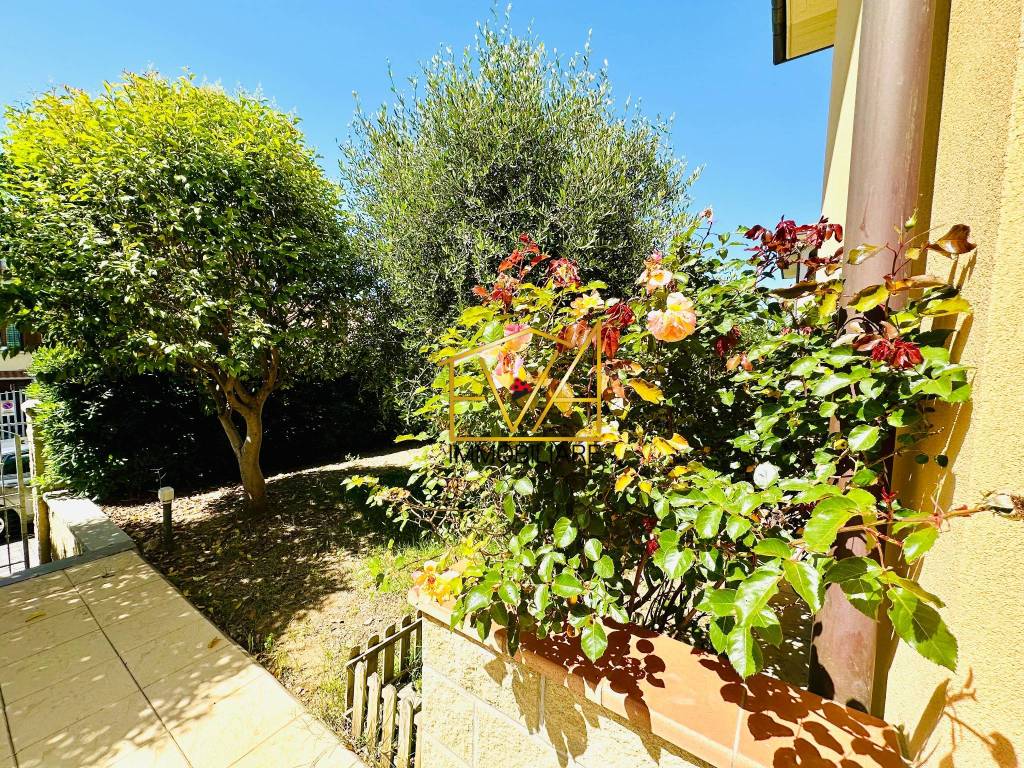 Appartamento a Rosignano marittimo in Via Leonilde Iotti - Foto 2