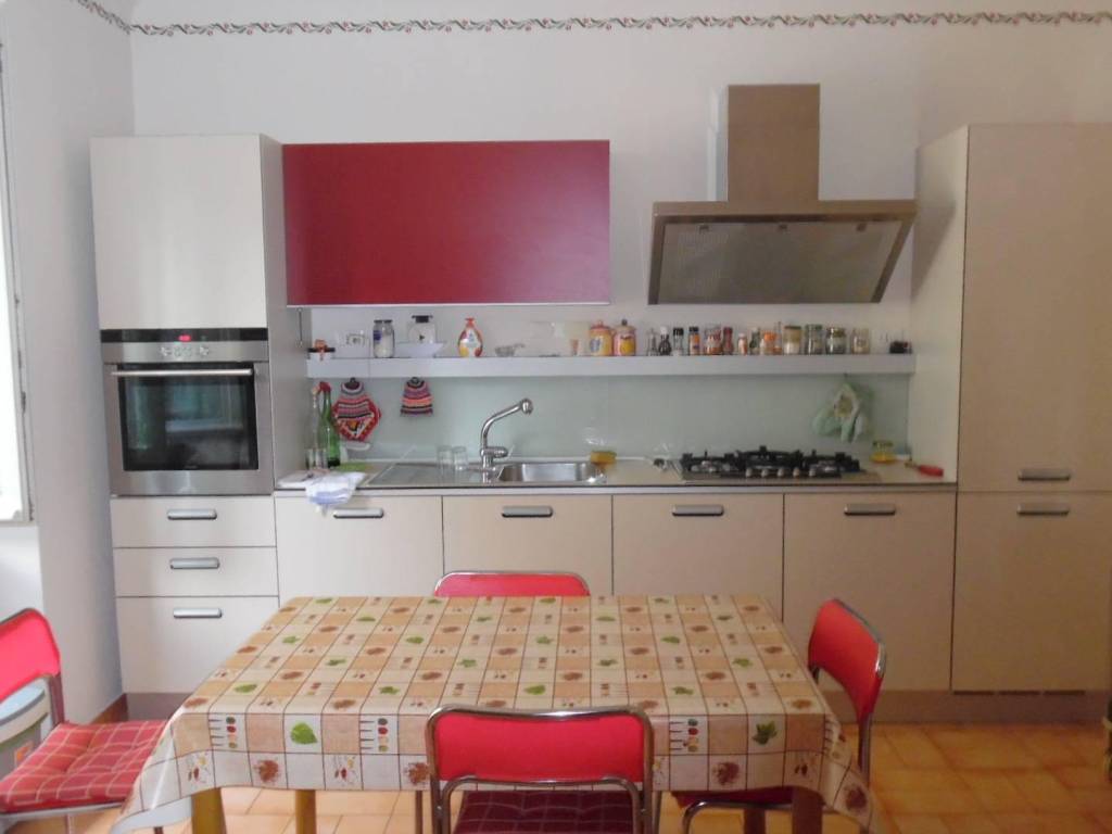 Casa indipendente a Ripatransone in Corso Vittorio Emanuele - Foto 2