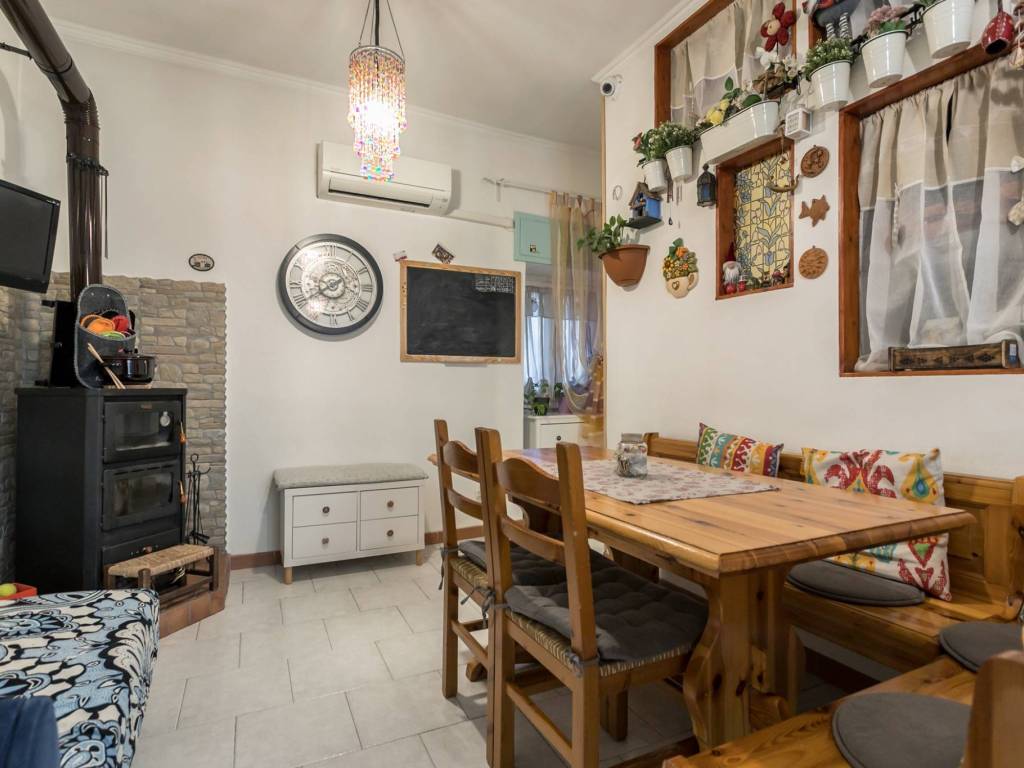 Appartamento a Merate in Via Campi, 2 - Foto 4