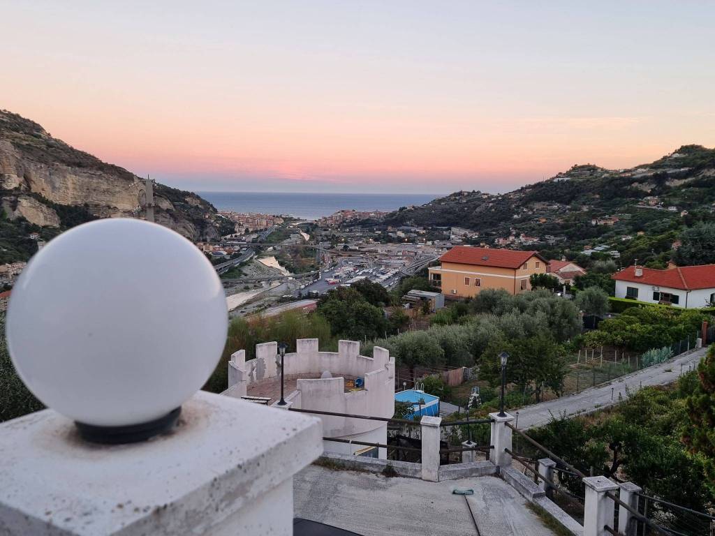 Villa a Ventimiglia in Via Tamagna, 17 - Foto 3