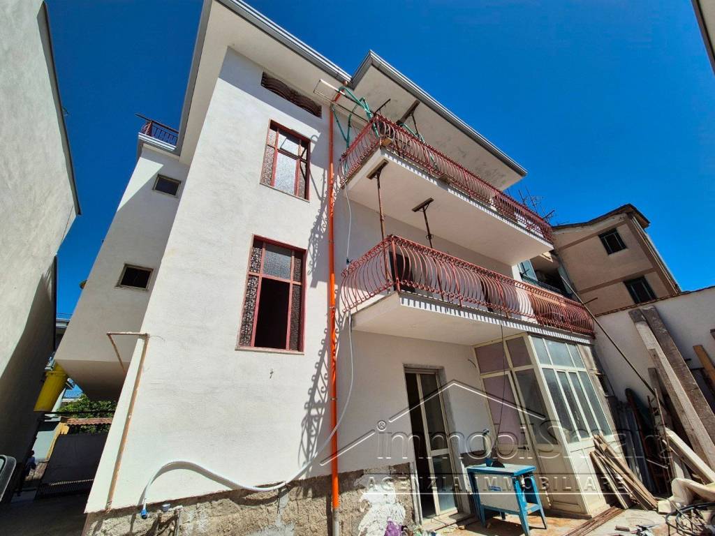 Palazzo / stabile a Gricignano di aversa - Foto 2