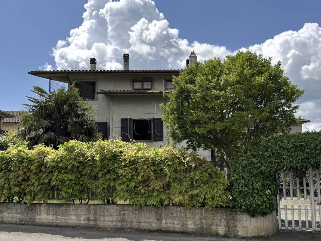 Villa a Città di castello in Via Cipriano Angioloni, 18 - Foto 2