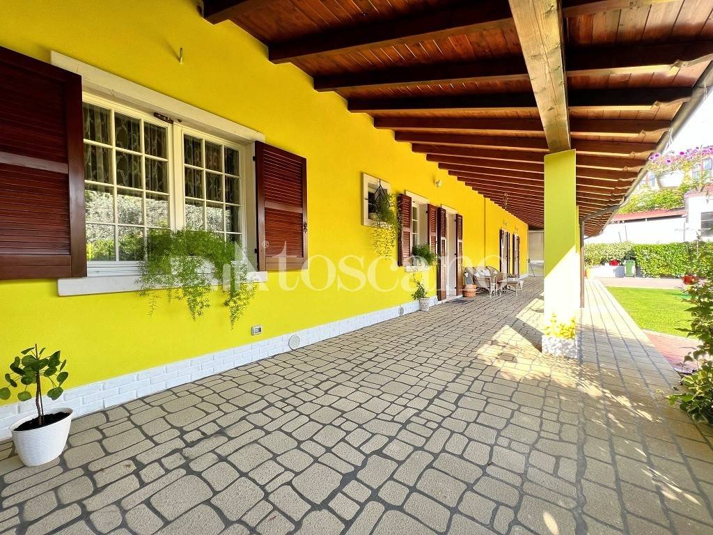 Villa a Peschiera del garda in Via Barbarani - Foto 3