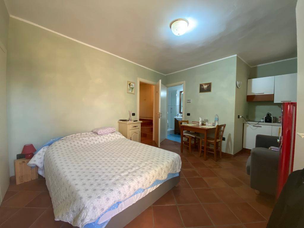 Casa indipendente a La morra in Via Serra, 68 - Foto 4
