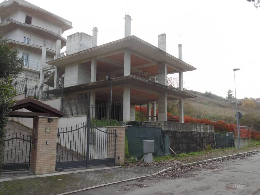 Casa indipendente a San benedetto del tronto in Via Madonna della pietà - Foto 4