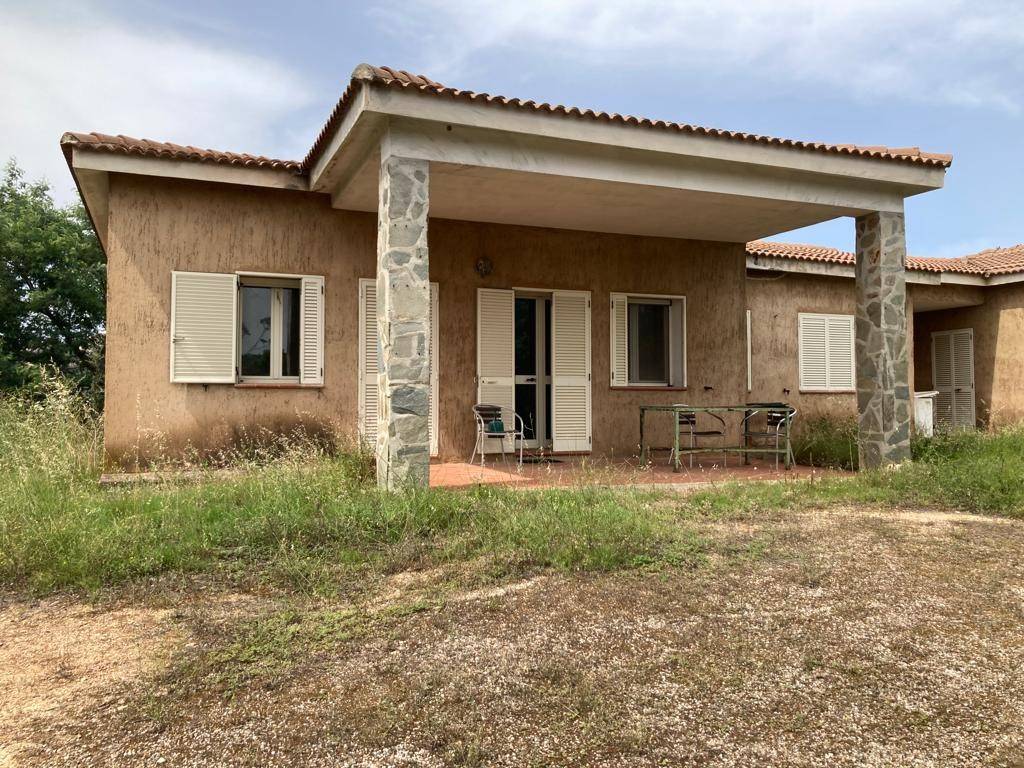 Villa a Arzachena in via monticanaglia - Foto 2