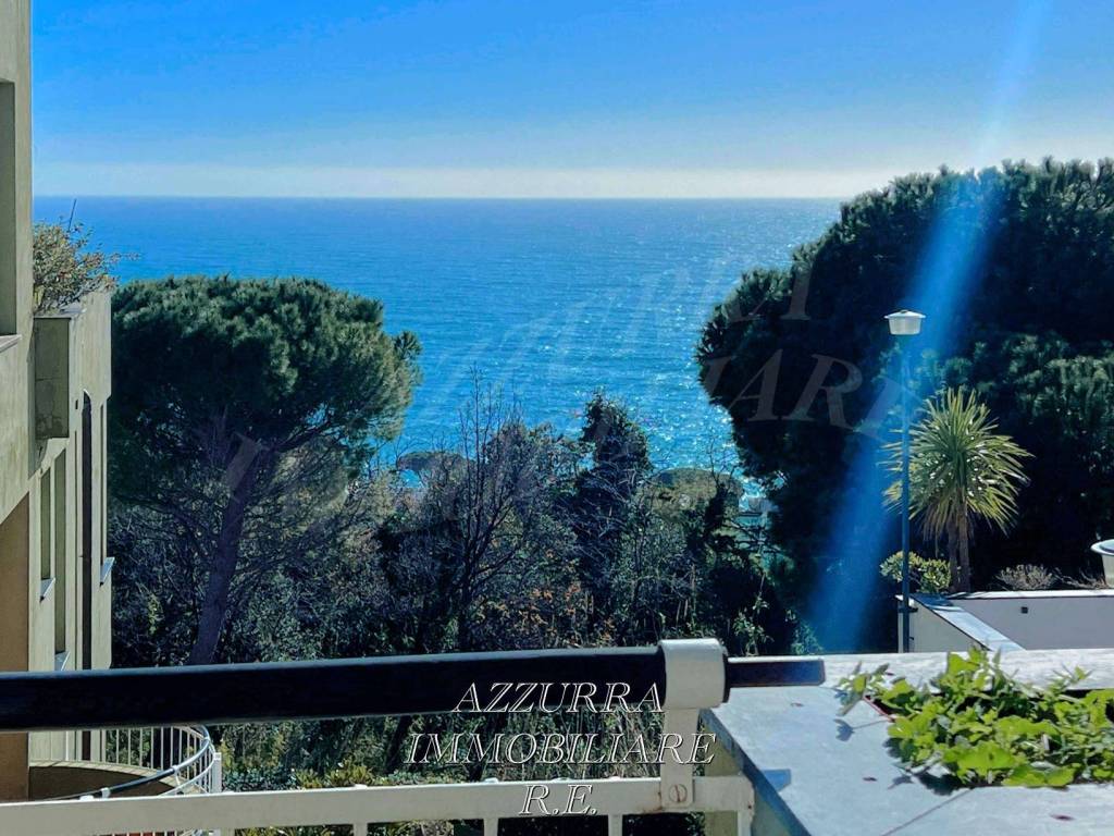 Appartamento a Varazze in Via degli Oleandri - Foto 2