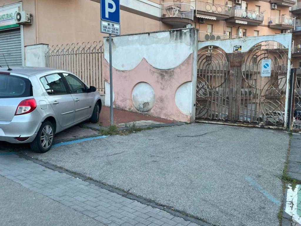 Box / garage a Caltanissetta in Via Malta, 53 - Foto 3