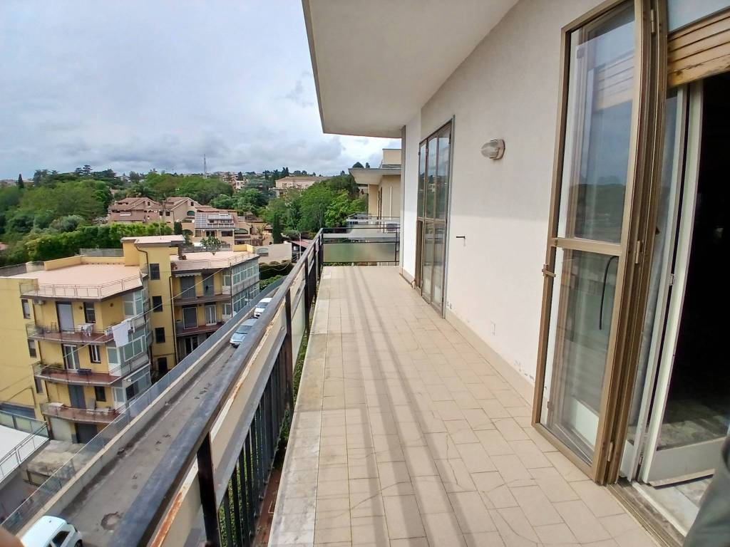 Appartamento a Sant'agata li battiati in Via Luigi Einaudi - Foto 2