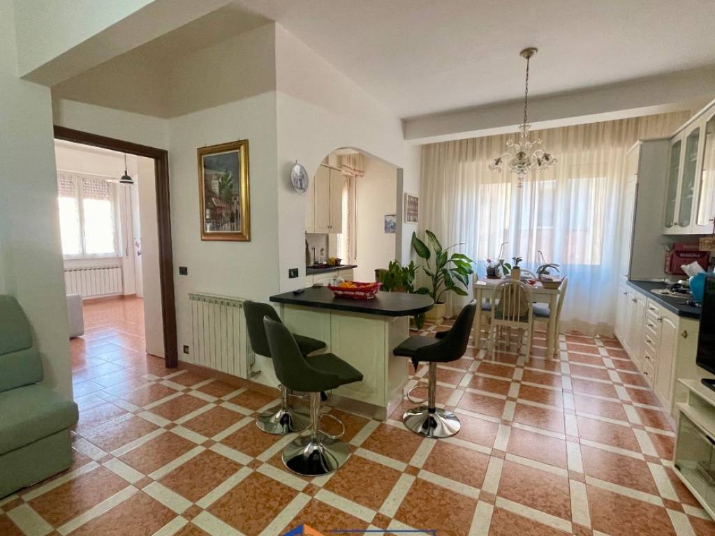 Appartamento a Savona in Via Filippo Turati, 17 - Foto 2