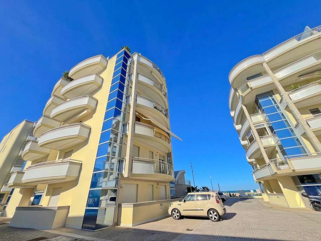 Appartamento a Francavilla al mare in Via Figlia Di Iorio, 6 - Foto 2