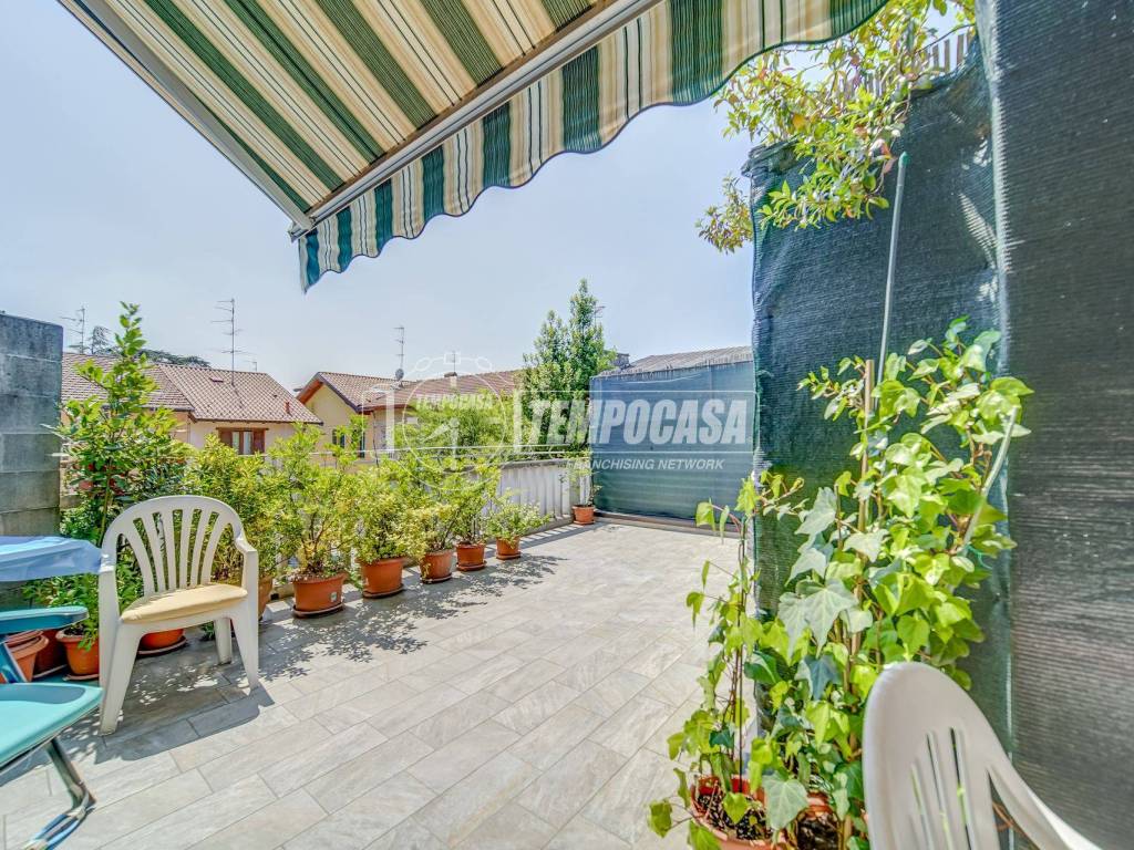 Appartamento a Samarate in Via Cinque Giornate - Foto 4