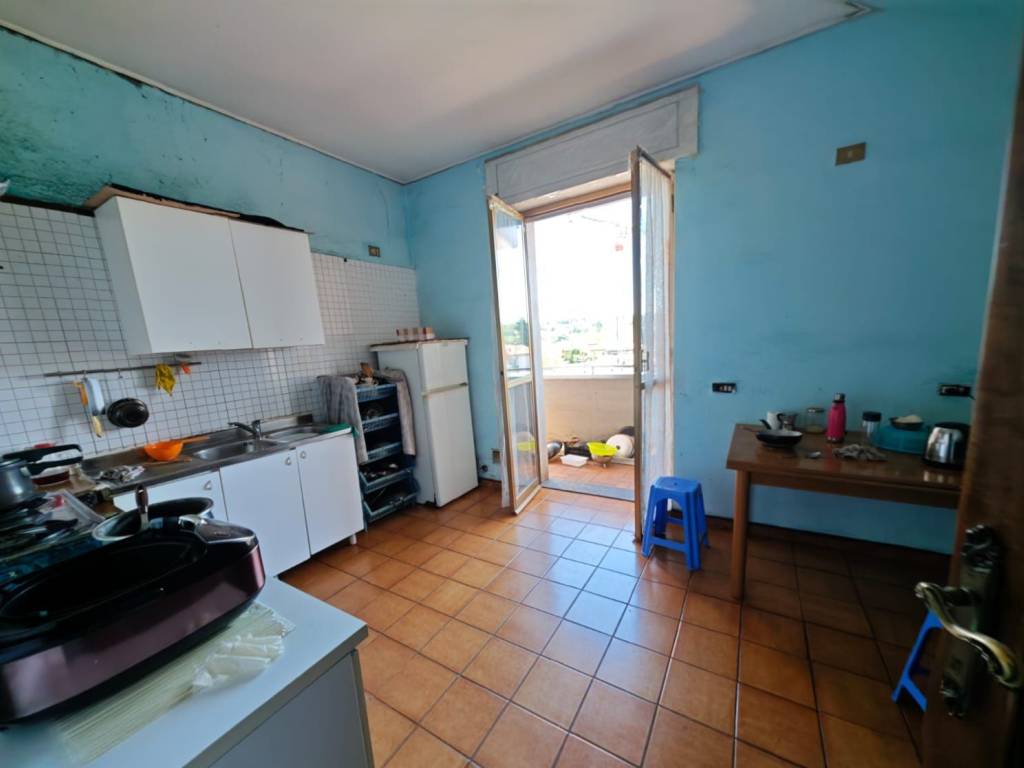 Villa a Jerago con orago in Via Alcide De Gasperi - Foto 4