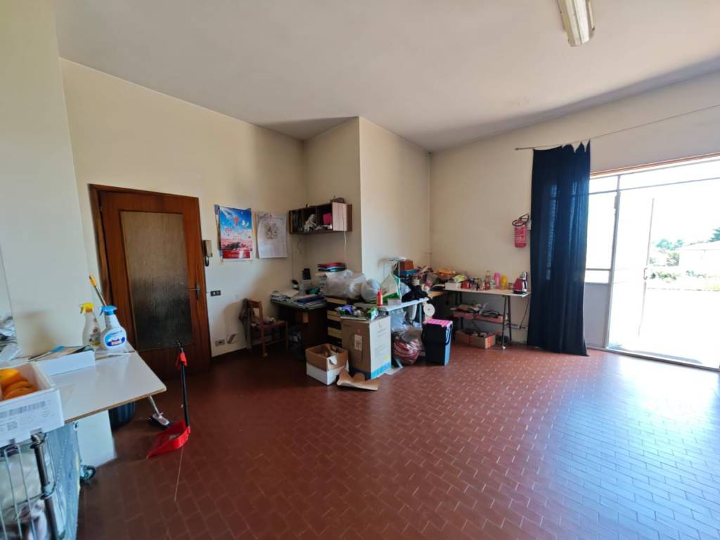 Villa a Jerago con orago in Via Alcide De Gasperi - Foto 5