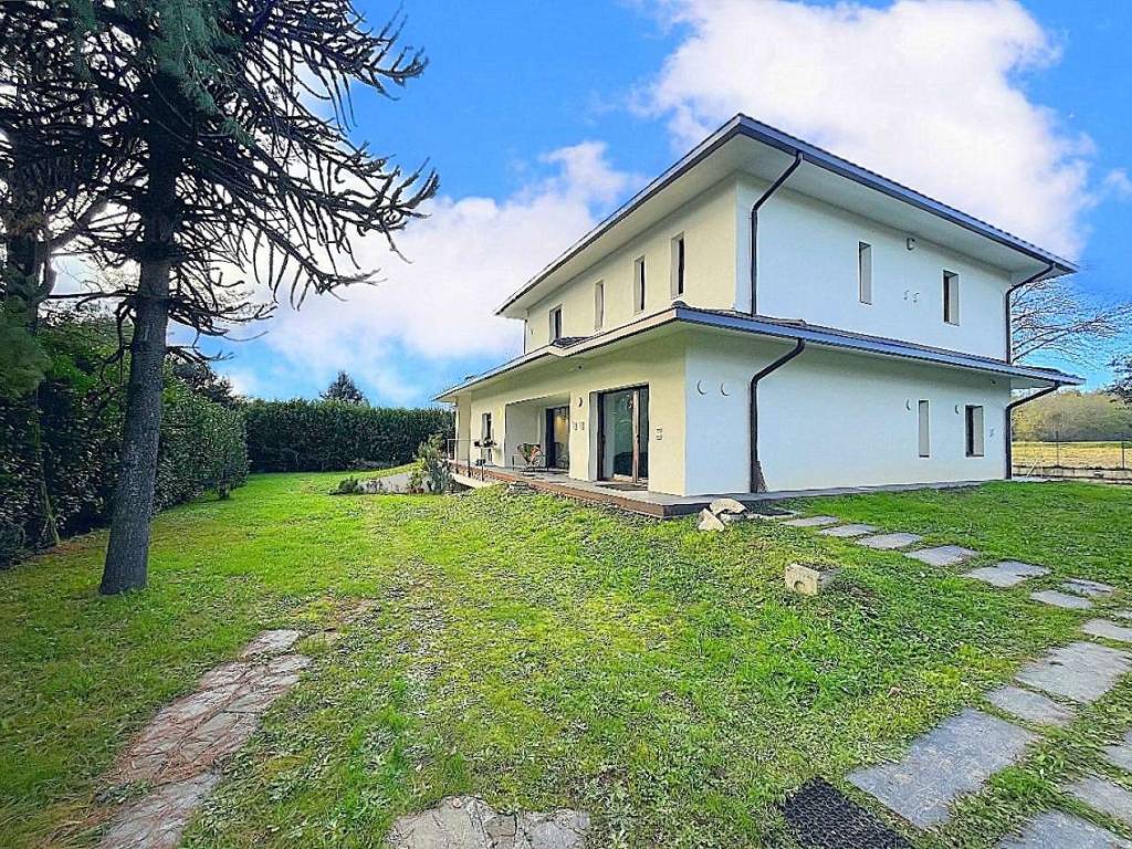 Villa a Casatenovo in via San Gaetano 63 - Foto 2