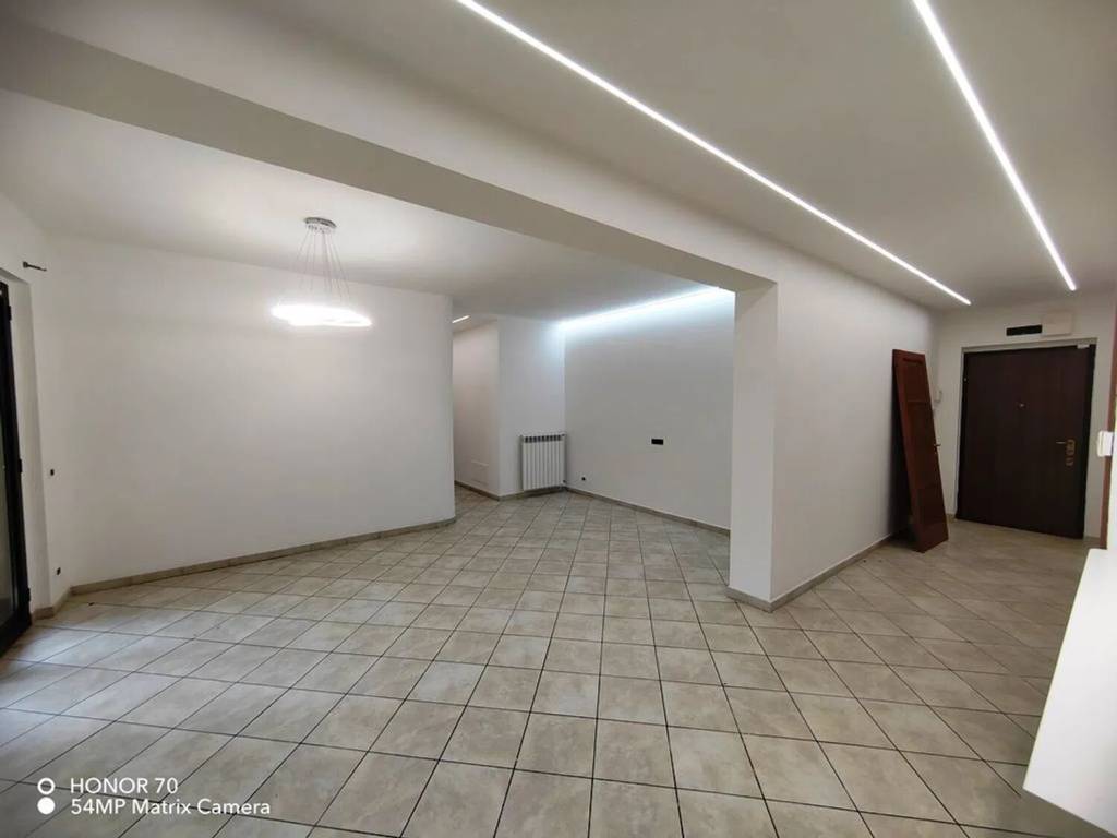 Appartamento a Frosinone in Viale America Latina, 24 - Foto 2