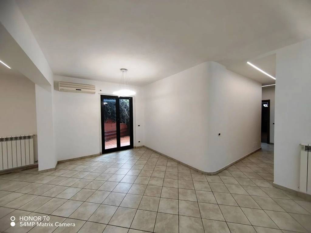 Appartamento a Frosinone in Viale America Latina, 24 - Foto 4