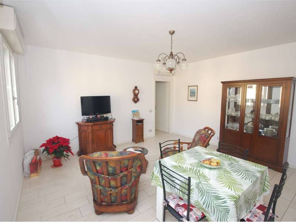 Appartamento a Castelnuovo rangone in Piazza Braglia - Foto 5
