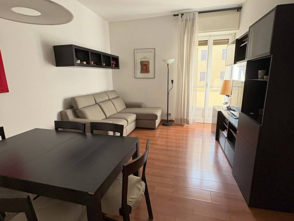 Appartamento a Milano in Via Tavazzano, 16 - Foto 2