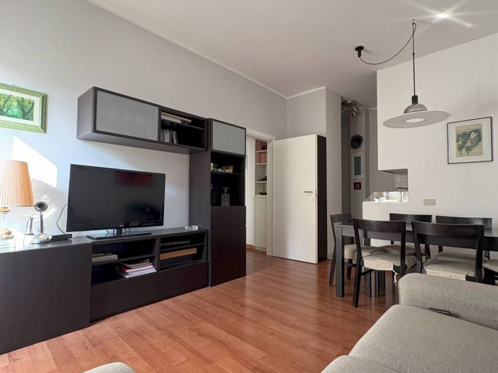 Appartamento a Milano in Via Tavazzano, 16 - Foto 4