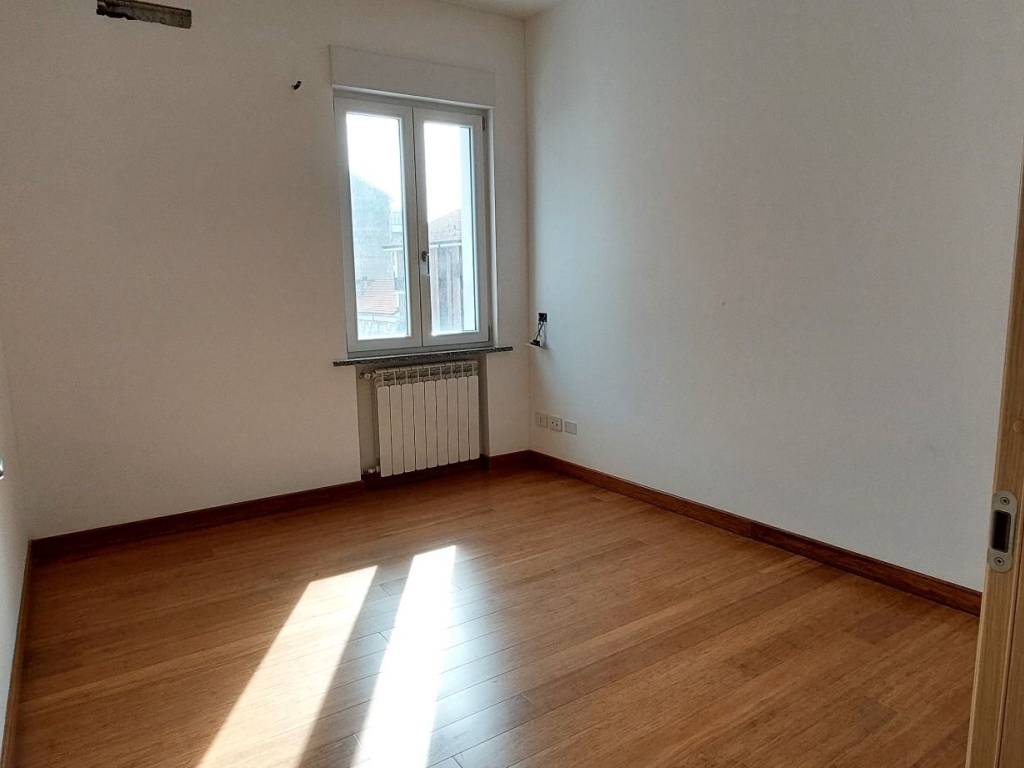 Appartamento a Valenza in Viale Tancredi Galimberti - Foto 4