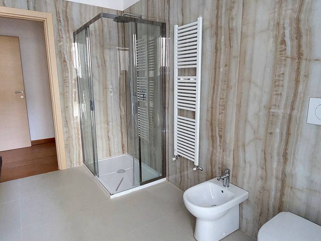 Appartamento a Valenza in Viale Tancredi Galimberti - Foto 5