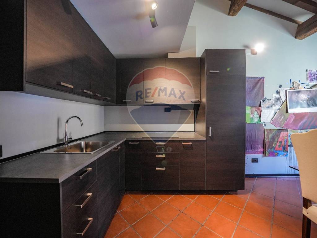 Appartamento a Ferrara in Via Della Paglia - Foto 2