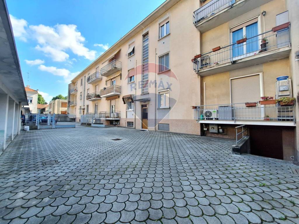 Appartamento a Gorla minore in via Matteotti, 27 - Foto 4