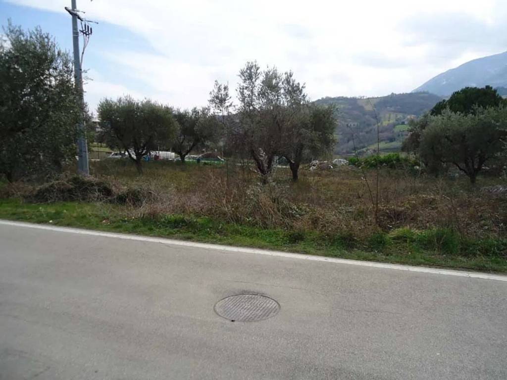 Villa a Folignano in Area Residenziale Folignano Zona San Benedetto Folignano - Foto 5