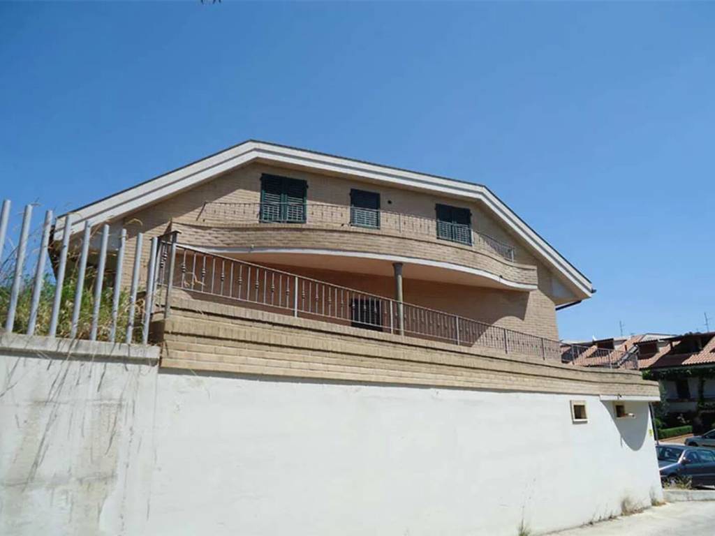 Villa a Ascoli piceno in Via Delle Begonie S.N.C. - Foto 3