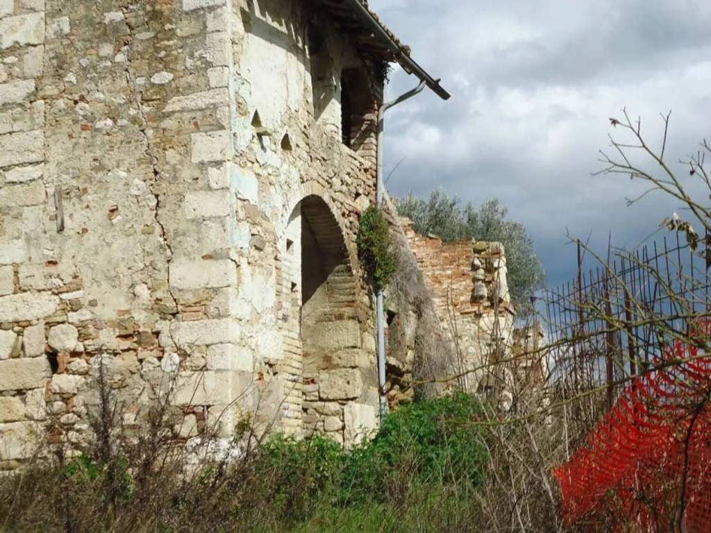 Villa a Ascoli piceno in Area Residenziale Monticelli Alto Monticelli-Brecciarolo-Poggio Di Bretta - Foto 4