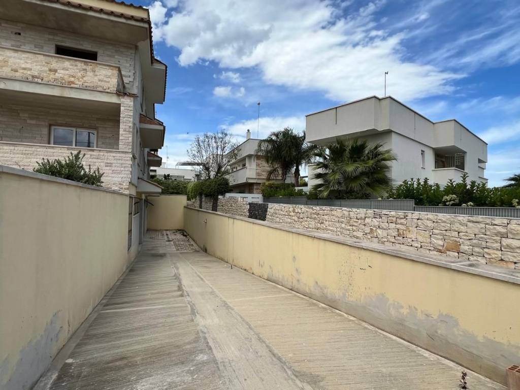 Villa a Trani in Via Vecchia Trani-Corato - Foto 3