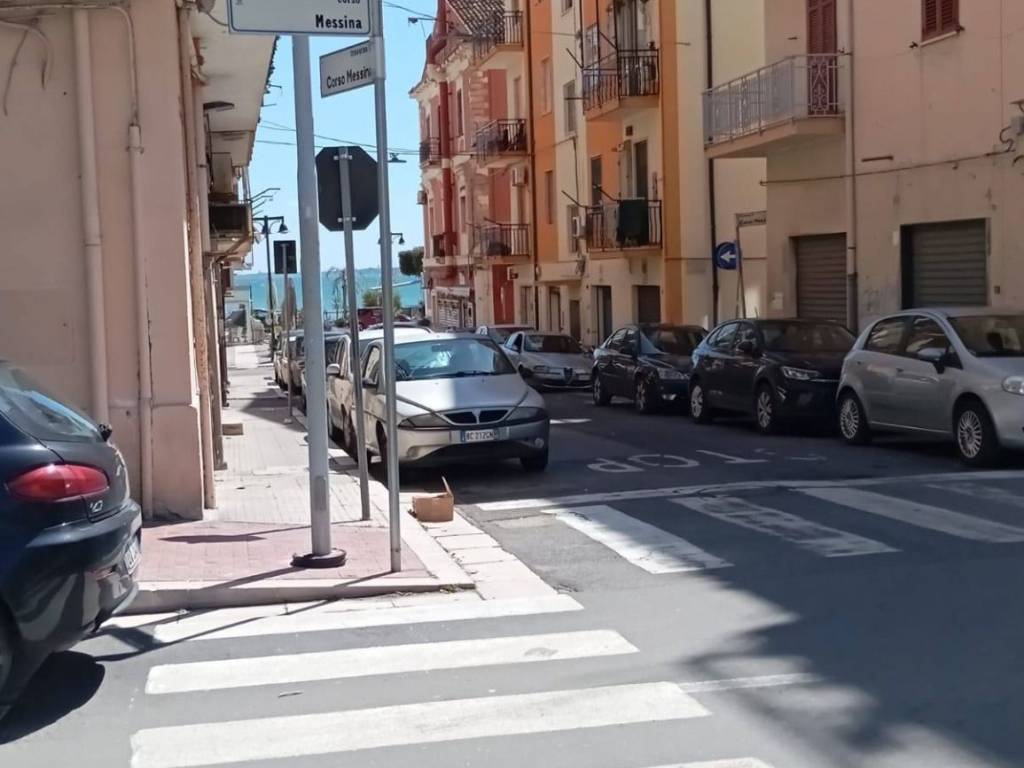 Appartamento a Crotone in Corso Messina Traversa 3, 32 - Foto 2