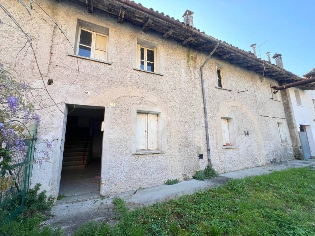 Appartamento a Codroipo in Casa di Corte via Roma, 70 - Foto 2