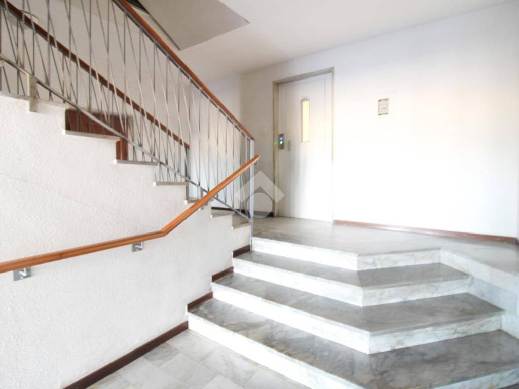 Appartamento a Roseto degli abruzzi in Lungomare Trieste, 24 - Foto 2