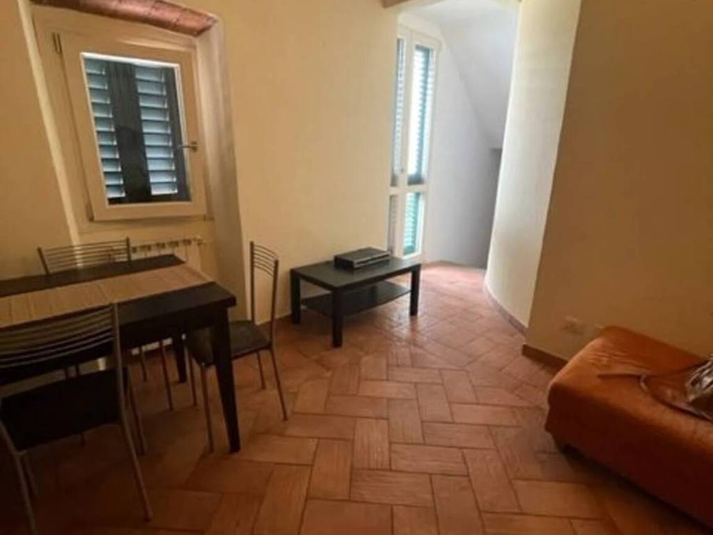 Appartamento a Pistoia in Quartiere Gello - Piazza - Foto 2