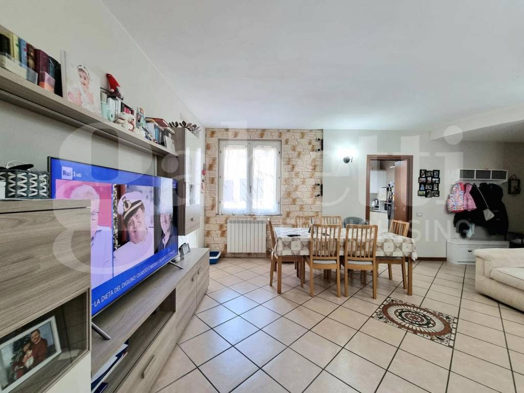 Appartamento a Lecco in via Rovinata, 37 - Foto 4