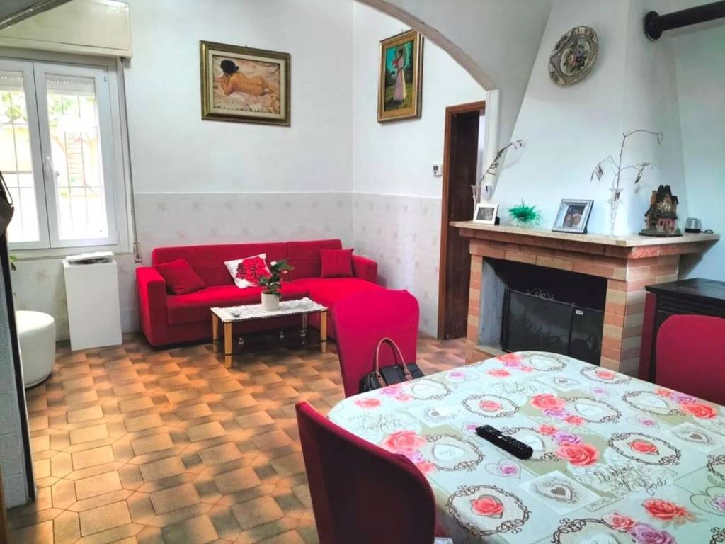 Villa a Giulianova in Via Edmondo De Amicis, 15 - Foto 4