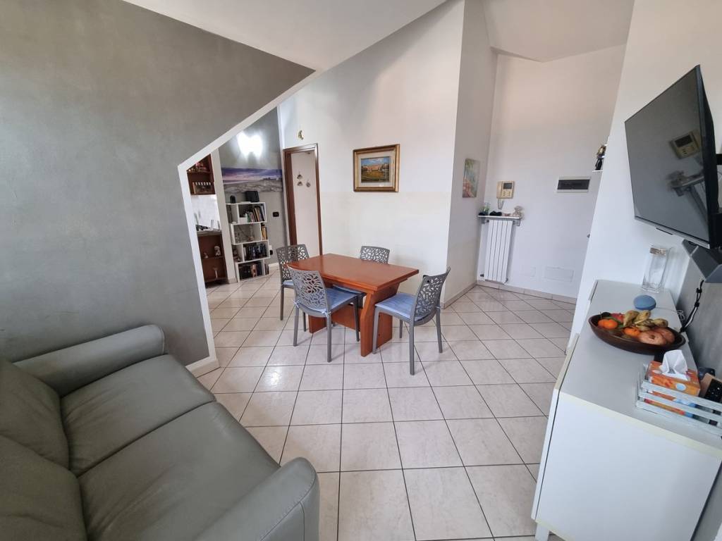 Appartamento a Limbiate in Via Groane - Foto 2
